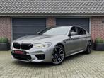 Bmw M5 4.4 V8 600 PK X DRIVE CARBON M-DRIVER PACK HUD HK, Auto's, BMW, Automaat, Gebruikt, 2000 kg, 4395 cc