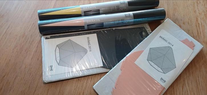 Ikea behang 2x  ikea lampen 2x, Huis en Inrichting, Stoffering | Behang, Zwart, Roze, minder dan 10 m², Ophalen of Verzenden