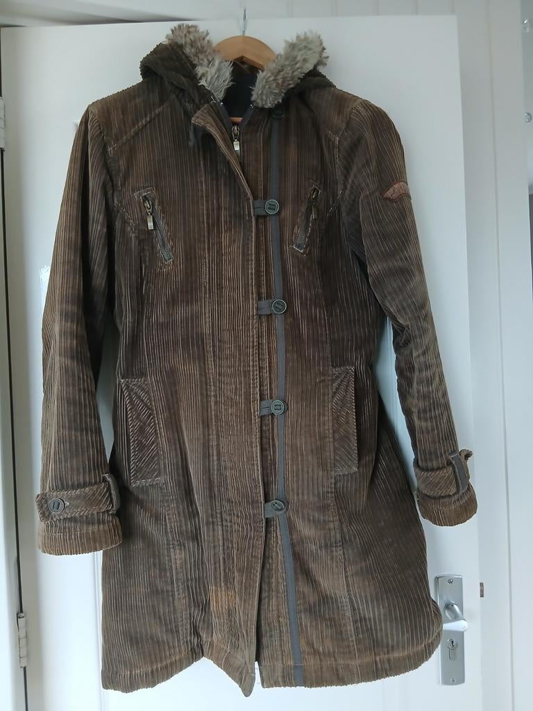 Olijfgroene stoere corduroy jas maat 40 met capuchon, Verzenden, Zo goed als nieuw, Maat 38/40 (M), Groen