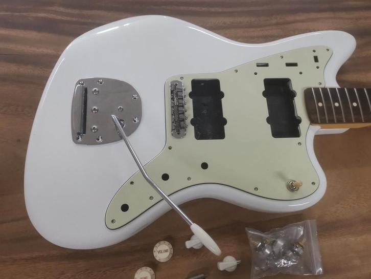 Squier Vintage Modified Jazzmaster, Muziek en Instrumenten, Snaarinstrumenten | Gitaren | Elektrisch, Gebruikt, Solid body, Fender