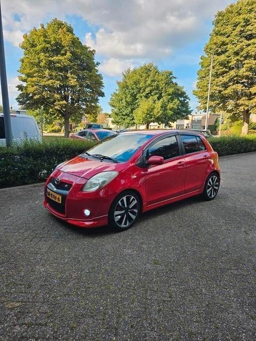 Toyota Yaris 1.8 16V Vvt-i 5DR TS 2007 Rood, Auto's, Toyota, Particulier, Yaris, ABS, Airbags, Airconditioning, Bluetooth, Elektrische buitenspiegels