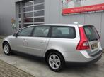Volvo V70 2.0 Kinetic, Cruise Control, Airco, Youngtimer NL/, Auto's, Voorwielaandrijving, 145 pk, Stof, Gebruikt