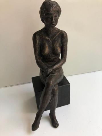 bronzen beeld titel La Modelle beschikbaar voor biedingen