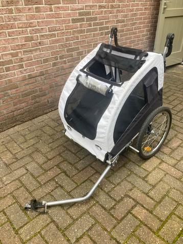 Hondenkar / Fietskar - Zo goed als nieuw! beschikbaar voor biedingen