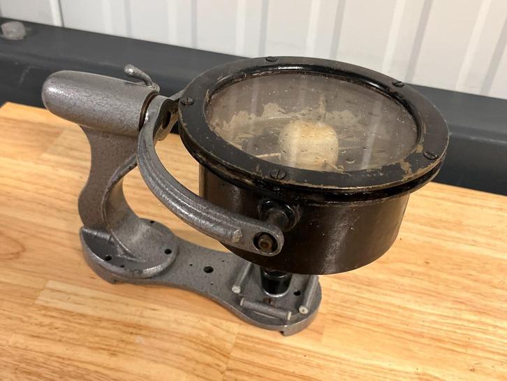 Antiek kompas met Sestrel houder, Watersport en Boten, Navigatiemiddelen en Scheepselektronica, Zo goed als nieuw, Gps of Kompas