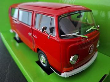 Volkswagen T2 1972 Schaal 1:24 beschikbaar voor biedingen