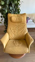 Armstoel - gratis - zelf ophalen, Huis en Inrichting, Fauteuils, Ophalen, Gebruikt, Leer, 75 tot 100 cm