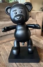 Bare Hug Joseph Klibanski Obsidian Black, Antiek en Kunst, Ophalen
