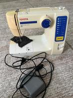 Toyota naaimachine, Hobby en Vrije tijd, Naaimachines en Toebehoren, Ophalen of Verzenden, Zo goed als nieuw