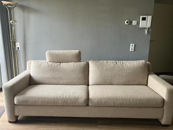 Hele mooie beige bank van stof, 3 zitter.