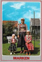 Marken- -Moeder met dochters., Verzamelen, Gelopen, Noord-Holland, Verzenden, 1980 tot heden
