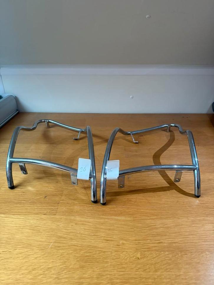 Gilera Runner radiateurkap beugel, Motoren, Tuning en Styling, Ophalen