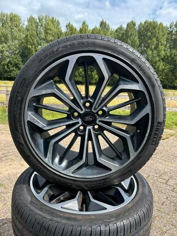 Ford Focus ST-line velgen Bi-colour 18 inch + 235/40/18+TPMS beschikbaar voor biedingen