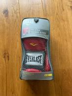 Rode 12oz Everlast bokshandschoenen aleen 2 keer gebuikt, Ophalen, Zo goed als nieuw, Bokshandschoenen
