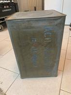 Afgesloten metalen container uit ww2, Verzamelen, Militaria | Tweede Wereldoorlog, Ophalen