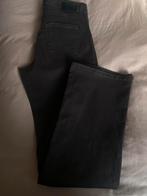 Zo goed als nieuwe donkerbruine jeans., Overige kleuren, Ophalen of Verzenden, Zo goed als nieuw, W30 - W32 (confectie 38/40)