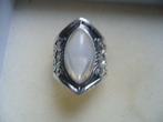 MOOI BEWERKTE ZILVEREN RING MET OPAAL   ZIE TEKST, Sieraden, Tassen en Uiterlijk, Antieke sieraden, Verzenden, Zilver, Ring, Met edelsteen