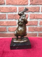 bronzen beeldje, haasje met jong, Antiek en Kunst, Ophalen of Verzenden, Brons