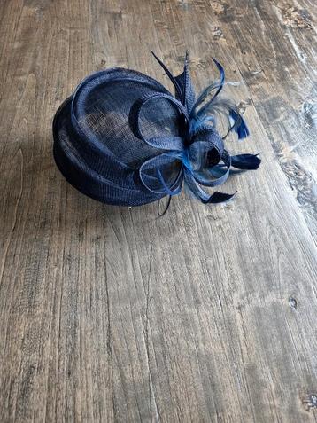 prachtig nieuw donkerblauw sisal dopje dophoedje  beschikbaar voor biedingen