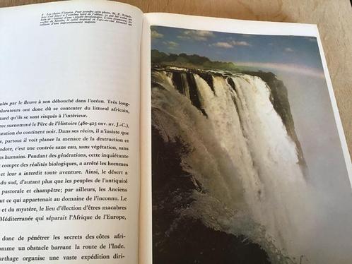 Afrika, Het oerwoud,woestijn,steppe,een enorme vegetatie, Boeken, Reisgidsen, Zo goed als nieuw, Reisgids of -boek, Afrika, Ophalen of Verzenden