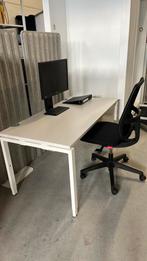 Haworth bureau 140x70 kleine maat voor slaapkamer, studenten, Ophalen, Gebruikt, In hoogte verstelbaar, Haworth