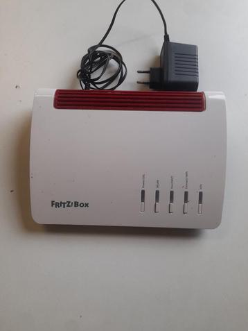 FRITZ!Box 7590 router  beschikbaar voor biedingen