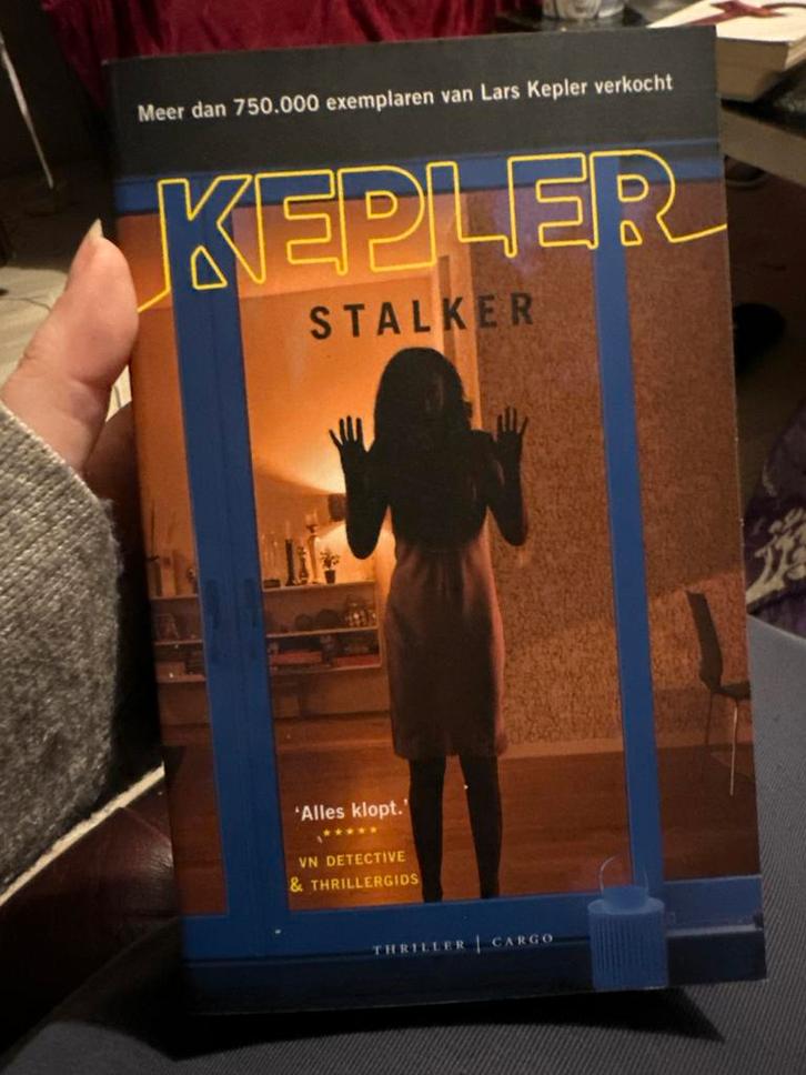 Lars Kepler - Stalker, Boeken, Thrillers, Zo goed als nieuw, Nederland, Ophalen of Verzenden