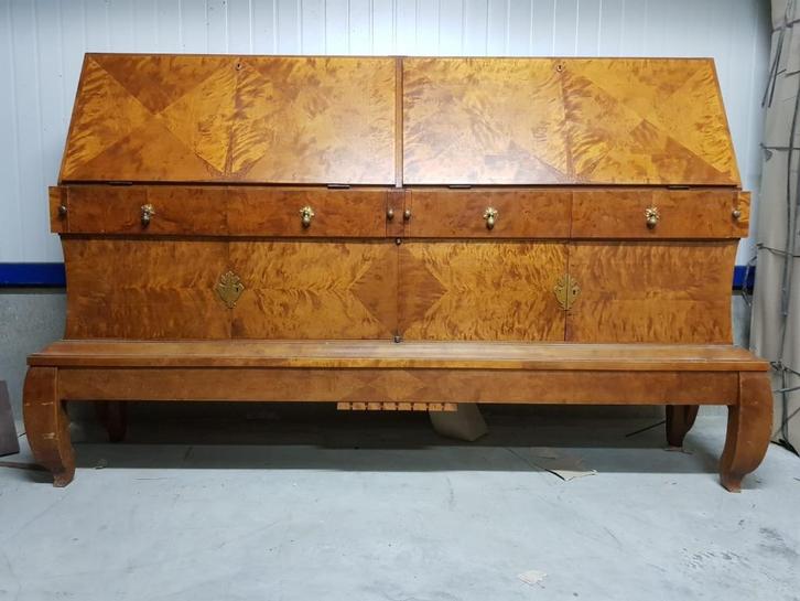 Zeer zeldzame secretaire notenhout 240 cm breed, Huis en Inrichting, Kasten | Secretaires, Zo goed als nieuw, Ophalen of Verzenden