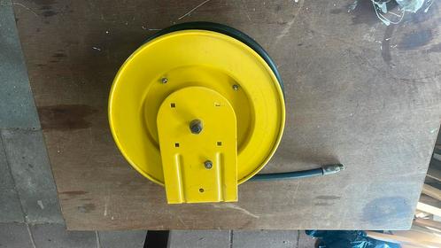 Haspel met olieslang, Auto diversen, Autogereedschap, Zo goed als nieuw, Ophalen of Verzenden