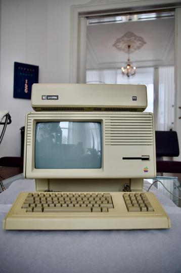 Complete Apple Lisa 2/5 - gerestaureerd en volledig werkend