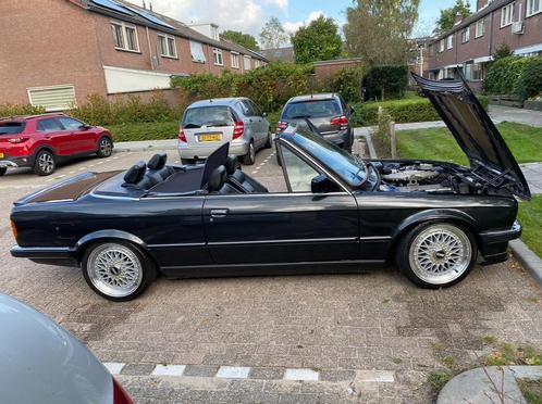 BMW E30 320i cabrio, Auto's, BMW, Particulier, 3-Serie, Benzine, Cabriolet, Handgeschakeld, Geïmporteerd, Zwart, Leder, Ophalen