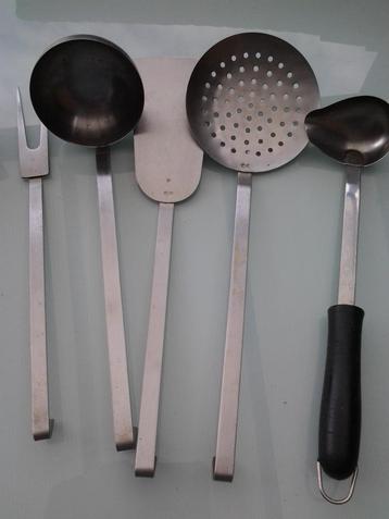Vintage keukengerei en bestek diverse beschikbaar voor biedingen