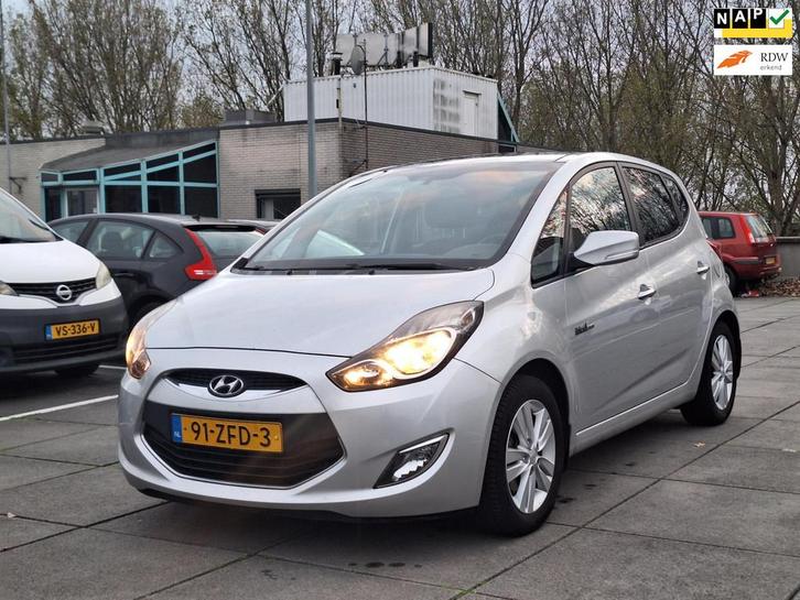 Hyundai ix20 €4500,-1.4i i-Vision Airco Trekhaak Cruise Co, Auto's, Hyundai, Bedrijf, Te koop, iX20, ABS, Airbags, Airconditioning