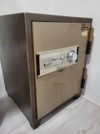 Kluis brandkast van Royal safe, Huis en Inrichting, Brandkast, Gebruikt, Ophalen