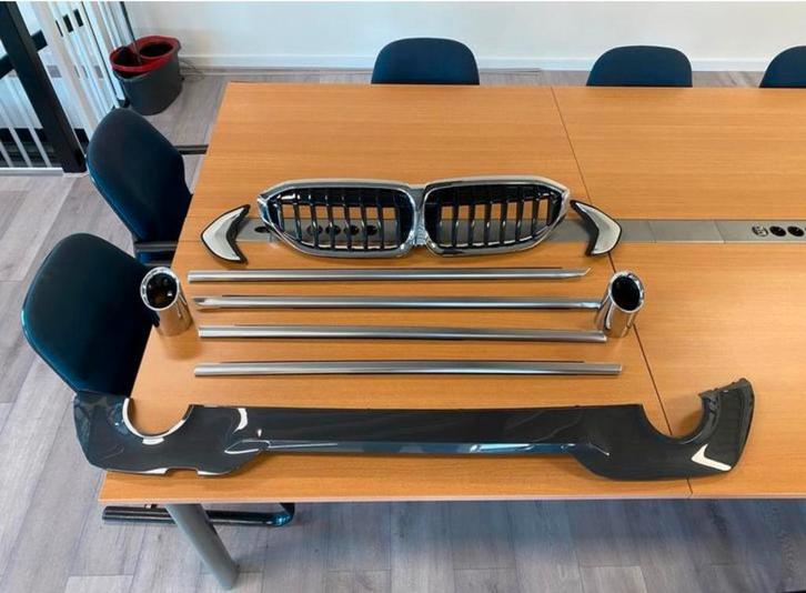 BMW G20 onderdelen grill diffuser uitlaat tips raam lijsten, Auto diversen, Tuning en Styling, Ophalen of Verzenden