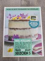 Heel Holland bakt mee seizoen 5 bakboek, Hobby en Vrije tijd, Scrapbooking, Ophalen, Zo goed als nieuw, Overige merken
