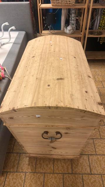 Houten Kist beschikbaar voor biedingen