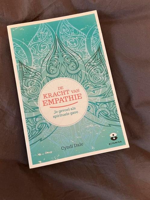 De kracht van Empathie,Cyndi Dale,gevoel als spirituele gave, Boeken, Esoterie en Spiritualiteit, Zo goed als nieuw, Spiritualiteit algemeen