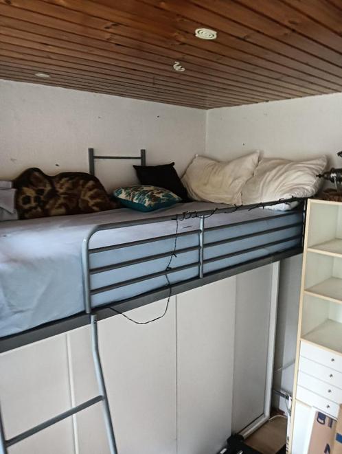 Kledingkast, Huis en Inrichting, Kasten | Kledingkasten, Gebruikt, 150 tot 200 cm, 150 tot 200 cm, 25 tot 50 cm, Met deur(en)
