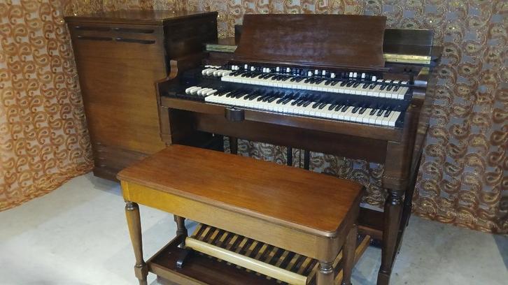 Hammond B3 (MINT) + Leslie 122 incl restauratie en garantie, Muziek en Instrumenten, Orgels, Zo goed als nieuw, Hammondorgel, 2 klavieren