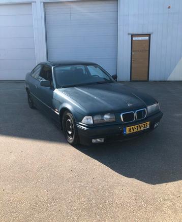 Bmw 3 serie coupe 1997 benzine beschikbaar voor biedingen