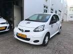 Toyota Aygo 1.0 12V Vvt-i Access 5DRS 2010 Wit NAP Garantie, Voorwielaandrijving, Met garantie (alle), Lederen bekleding, Origineel Nederlands