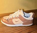 Nike Dunk low Disrupt 2 SE maat 40,5, Kleding | Dames, Schoenen, Overige kleuren, Verzenden, Nike, Nieuw