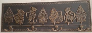 Kapstok wayang beschikbaar voor biedingen