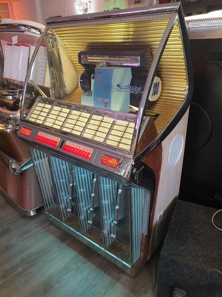 Seeburg 100R 3 jaar garantie, Verzamelen, Automaten | Jukeboxen, Zo goed als nieuw, Seeburg, 1950 tot 1960, Met singles, Ophalen