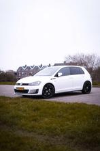 Volkswagen Golf 2.0 TSI 169KW 5D 2013 Wit, Auto's, Volkswagen, 65 €/maand, Stof, 4 cilinders, 1984 cc
