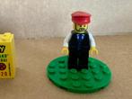 LEGO bdp090 Station Master minifiguur, Kinderen en Baby's, Speelgoed | Duplo en Lego, Ophalen of Verzenden, Zo goed als nieuw