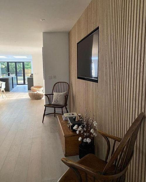 Houten wandbekleding - EIKEN lattenwand OP MAAT, Huis en Inrichting, Woonaccessoires | Wanddecoraties, Nieuw, Ophalen of Verzenden