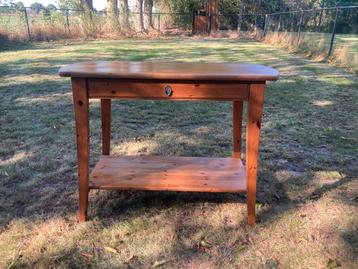 Houten Sidetable met Lade beschikbaar voor biedingen