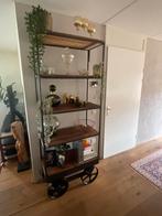 Robuuste Vintage Boekenkast op Wielen, Met plank(en), Gebruikt, Metaal, 150 tot 200 cm